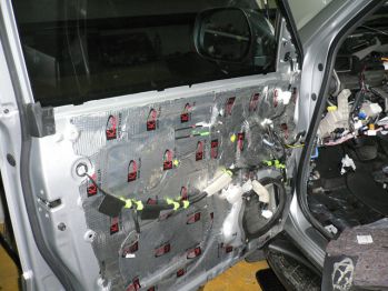 TOYOTA LANDCRUISER PRADO