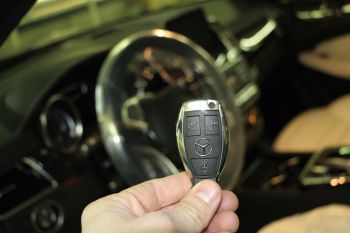 MERCEDES-BENZ GLS AMG63. Авторская нестандартная защита от угона. Электроблок. Уровень Сейф.