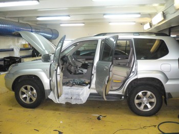 TOYOTA LANDCRUISER PRADO