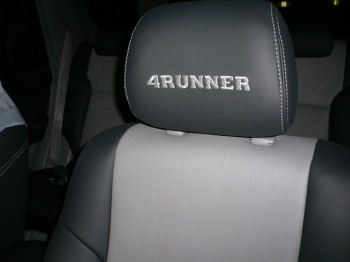 TOYOTA 4 RUNNER