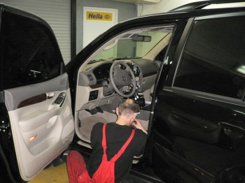 TOYOTA LANDCRUISER PRADO
