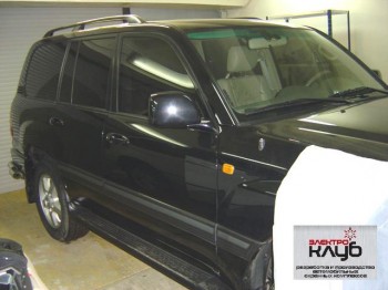 TOYOTA LANDCRUISER 100