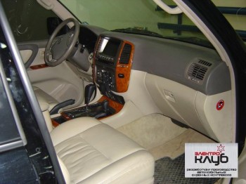TOYOTA LANDCRUISER 100