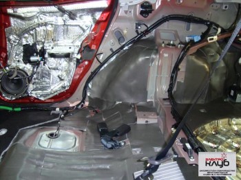 MAZDA(Мазда) CX7. Эксклюзивная шумоизоляция. Шумовиброизоляция. Антицарапийная полировка.