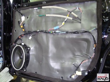 Шумоизоляция TOYOTA LAND CRUISER 200