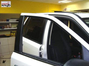 LAND ROVER FREELANDER. Тонировка
